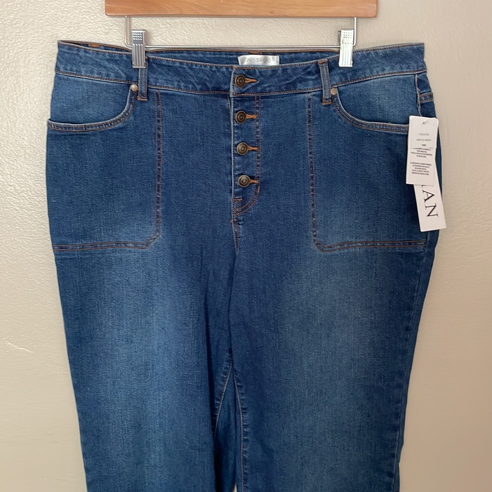 NWT Daily Thread Mid Rise Jean. 18W - Picture 2 of 7
